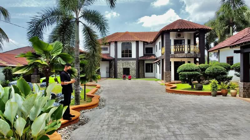 Rumah Banglo untuk Dijual di Sungai Buloh (Selangor) - Dinie Akmal - Exterior - PropertyGuru.com.my