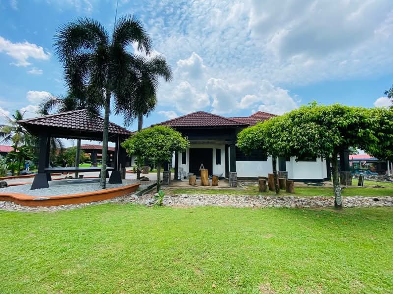 Rumah Banglo untuk Dijual di Sungai Buloh (Selangor) - Dinie Akmal - Exterior - PropertyGuru.com.my