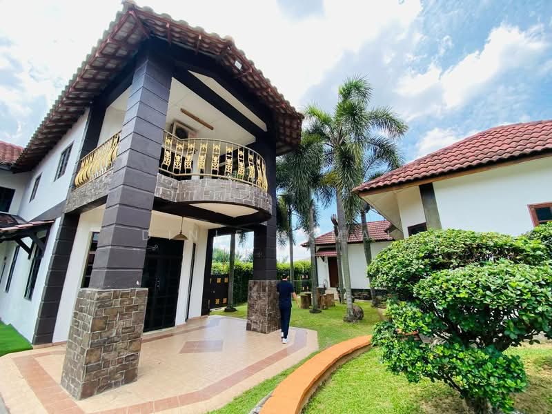 Rumah Banglo untuk Dijual di Sungai Buloh (Selangor) - Dinie Akmal - Exterior - PropertyGuru.com.my