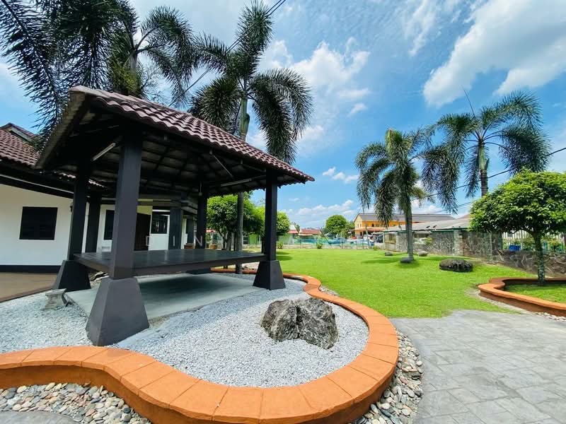 Rumah Banglo untuk Dijual di Sungai Buloh (Selangor) - Dinie Akmal - Exterior - PropertyGuru.com.my
