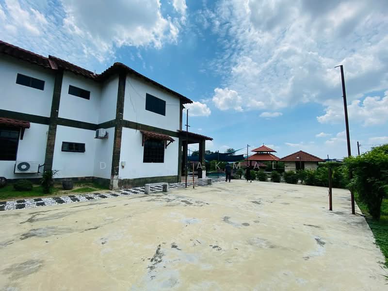 Rumah Banglo untuk Dijual di Sungai Buloh (Selangor) - Dinie Akmal - Exterior - PropertyGuru.com.my