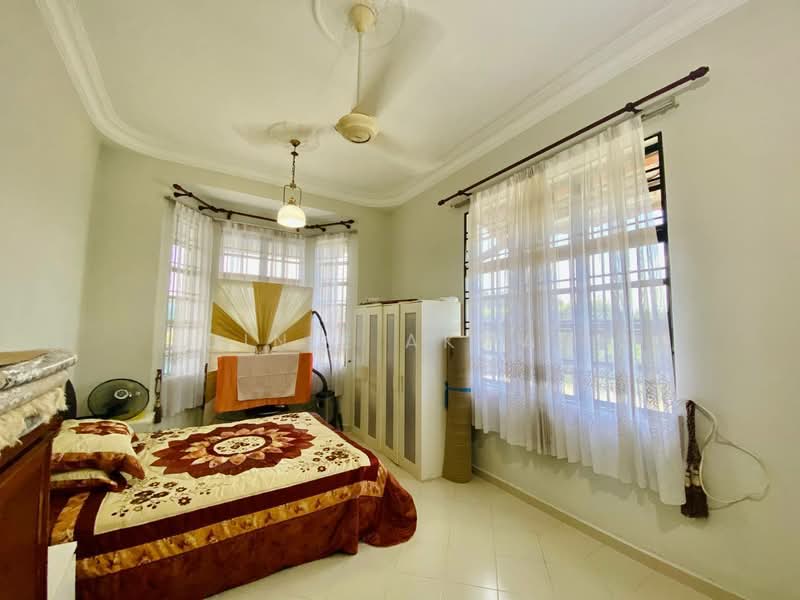 Rumah Banglo untuk Dijual di Sungai Buloh (Selangor) - Dinie Akmal - Bedroom - PropertyGuru.com.my
