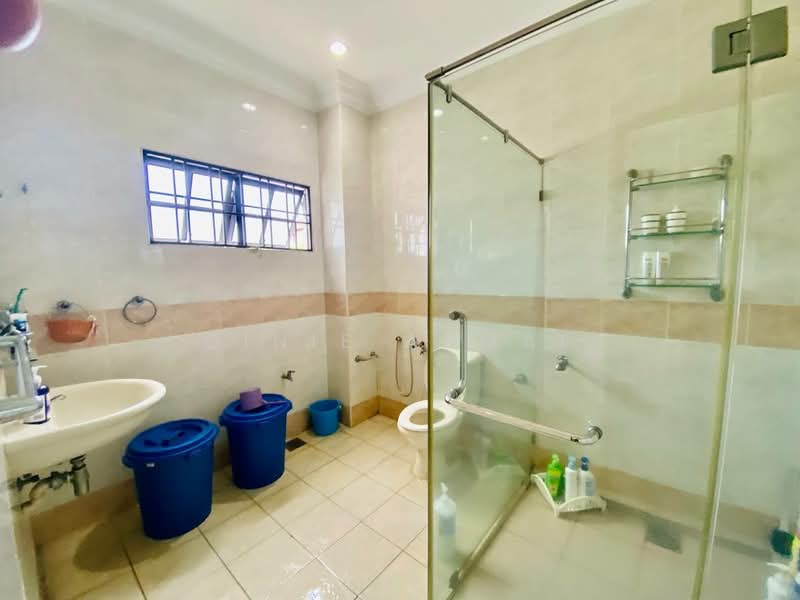 Rumah Banglo untuk Dijual di Sungai Buloh (Selangor) - Dinie Akmal - Bathroom - PropertyGuru.com.my