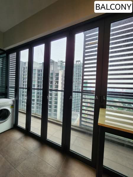 Kondominium untuk Disewa di Bennington Residences @ SkyArena - Hilmi Akmal - Balcony - PropertyGuru.com.my