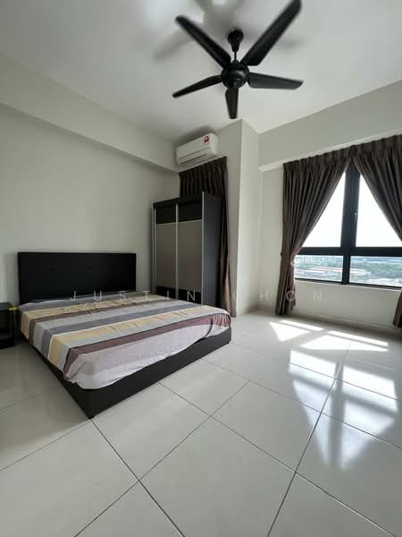 Condominium for Rent at Hillpark Residence - Justin Chon - Master bedroom - PropertyGuru.com.my