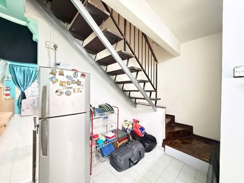 Rumah Teres 2 Tingkat untuk Dijual di Taman Bukit Tiram (Ulu Tiram) - Shieh Long Chen - Interior - PropertyGuru.com.my