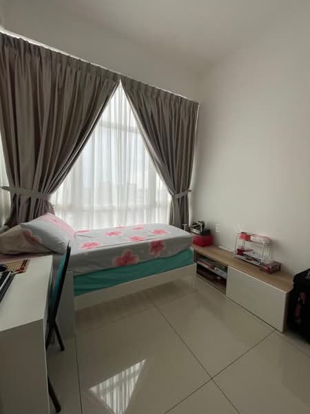 Service Residence for Sale at Paragon Residences @ Straits View - Lilara Tiew - Bedroom - PropertyGuru.com.my