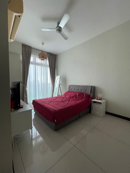 Service Residence for Sale at Paragon Residences @ Straits View - Lilara Tiew - Bedroom - PropertyGuru.com.my