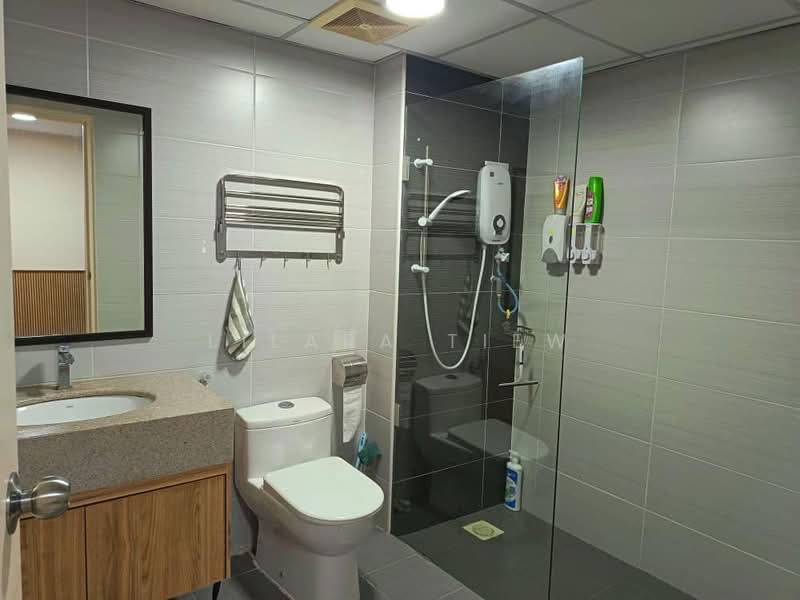 Service Residence for Sale at Paragon Residences @ Straits View - Lilara Tiew - Bathroom - PropertyGuru.com.my