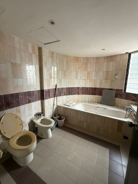 Residential Land for Sale in Tanjung Bungah (Penang) - Aster Ng - Bathroom - PropertyGuru.com.my