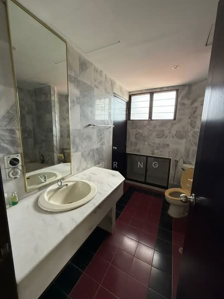 Residential Land for Sale in Tanjung Bungah (Penang) - Aster Ng - Bathroom - PropertyGuru.com.my