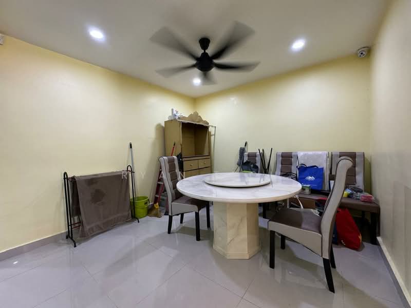 1-storey Terraced House for Sale in Seksyen 14 (Petaling Jaya) - Ryan Teoh - Dining Room - PropertyGuru.com.my