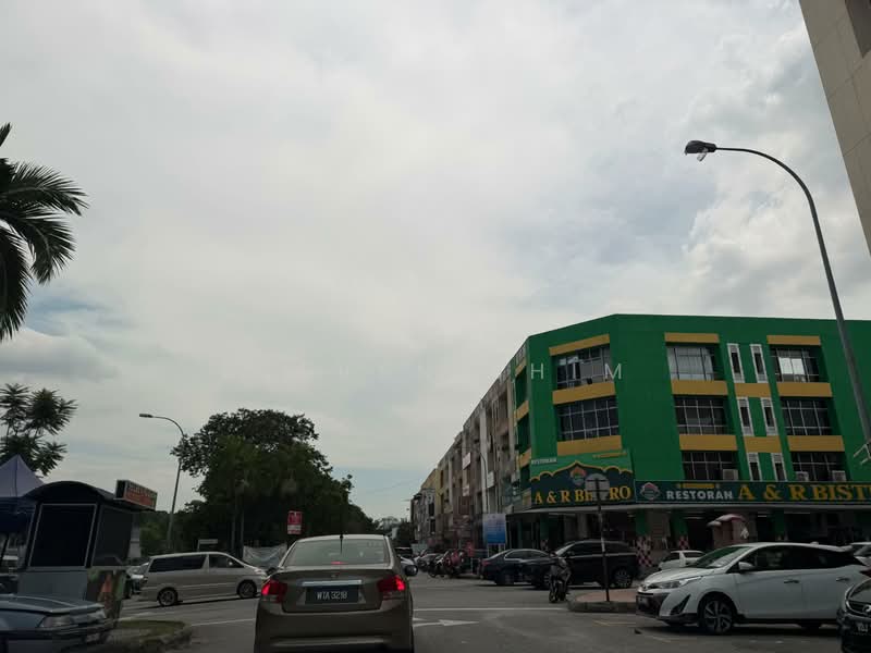 Shop for Rent in Bandar Mahkota Cheras (Cheras) - Steven Shim - Exterior - PropertyGuru.com.my