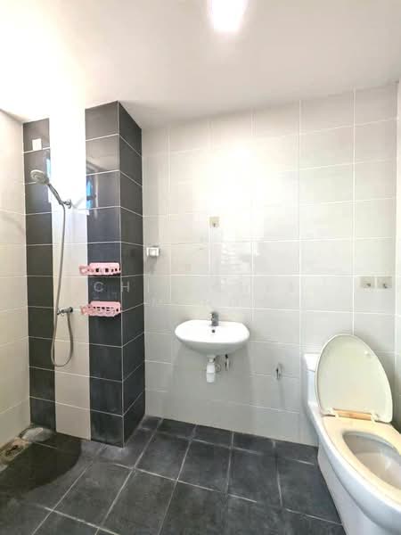 Service Residence for Rent at Silk Sky - Chin Chee Meng - Bathroom - PropertyGuru.com.my