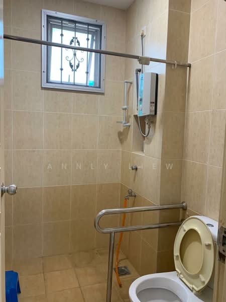 Semi-Detached House for Sale in Austin Heights (Tebrau) - Annly Liew - Bathroom - PropertyGuru.com.my