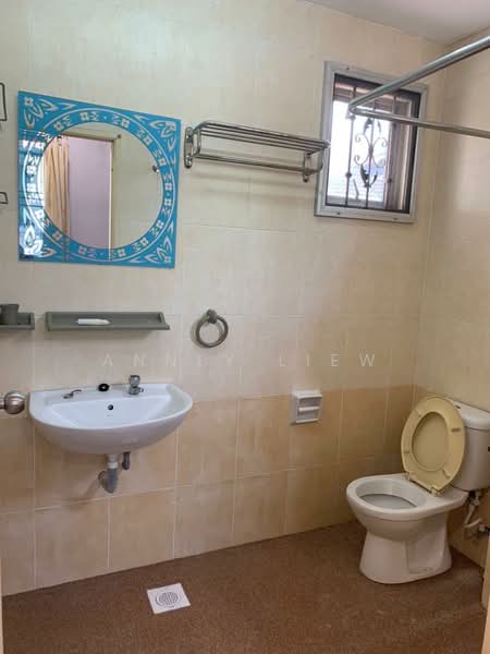 Semi-Detached House for Sale in Austin Heights (Tebrau) - Annly Liew - Bathroom - PropertyGuru.com.my