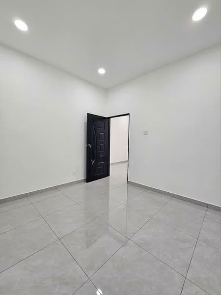 Rumah Teres 1 Tingkat untuk Dijual di Taman Puteri Wangsa (Ulu Tiram) - Ivy Low - Interior - PropertyGuru.com.my