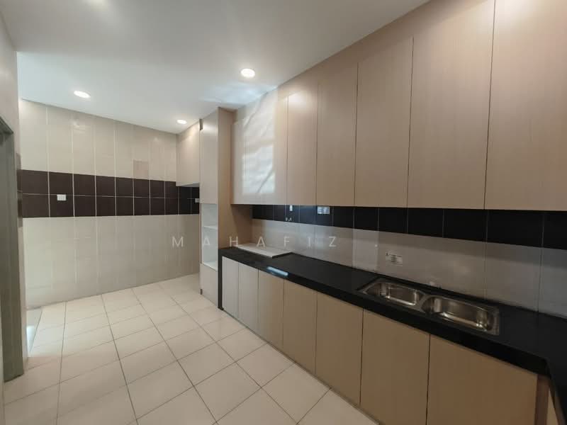 Rumah Berkembar untuk Dijual di Bandar Saujana Putra (Tanjong Duabelas) - Mahafiz . - PropertyGuru.com.my