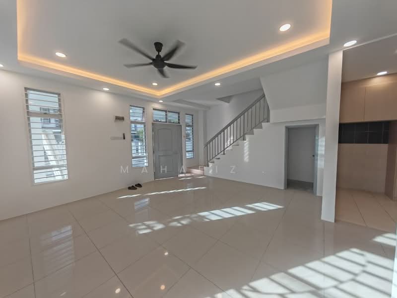 Rumah Berkembar untuk Dijual di Bandar Saujana Putra (Tanjong Duabelas) - Mahafiz . - PropertyGuru.com.my