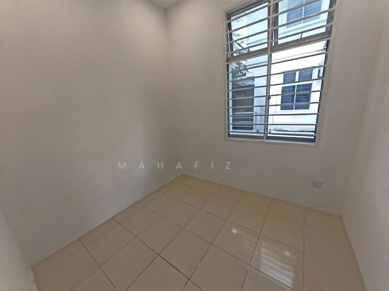 Rumah Berkembar untuk Dijual di Bandar Saujana Putra (Tanjong Duabelas) - Mahafiz . - PropertyGuru.com.my