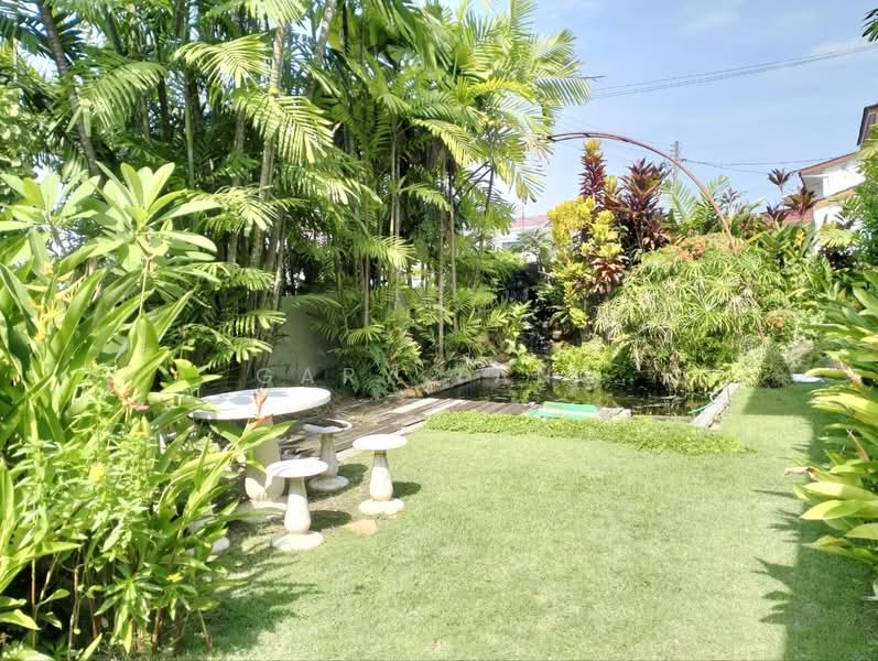 Rumah Berkembar untuk Dijual di Taman Mansion (Ipoh) - Gary Tang - Garden - PropertyGuru.com.my
