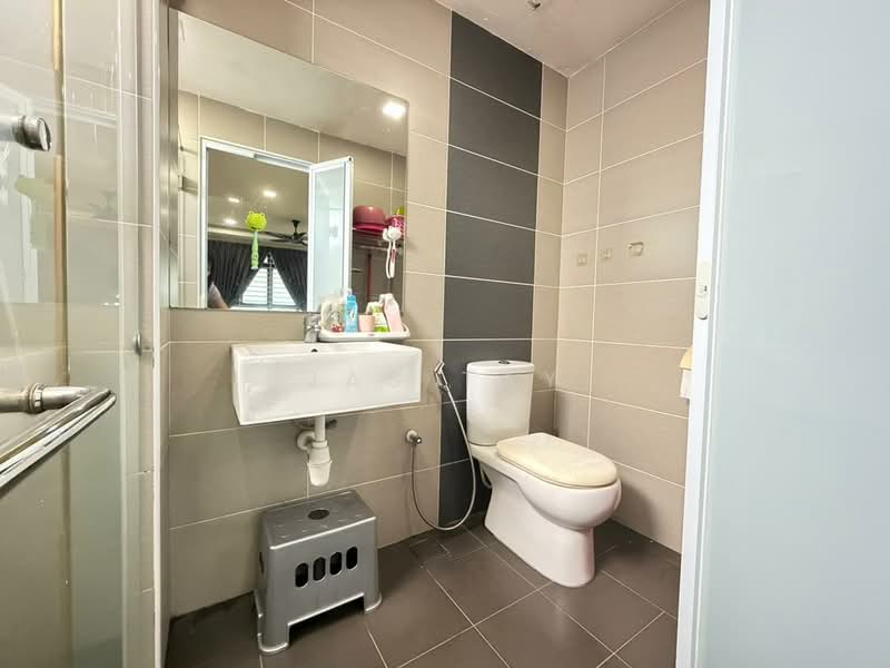 Service Residence for Sale at The Garden Residences - Jas Tay - Bathroom - PropertyGuru.com.my