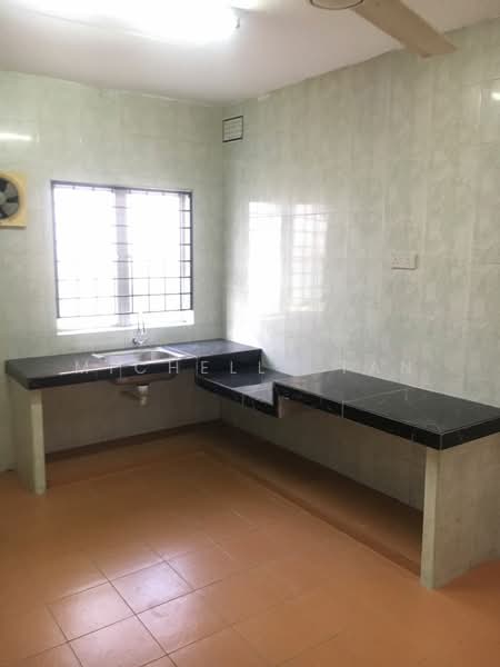 2-storey Terraced House for Sale in Taman Impian Indah (Balakong) - Michelle Tan - Kitchen - PropertyGuru.com.my
