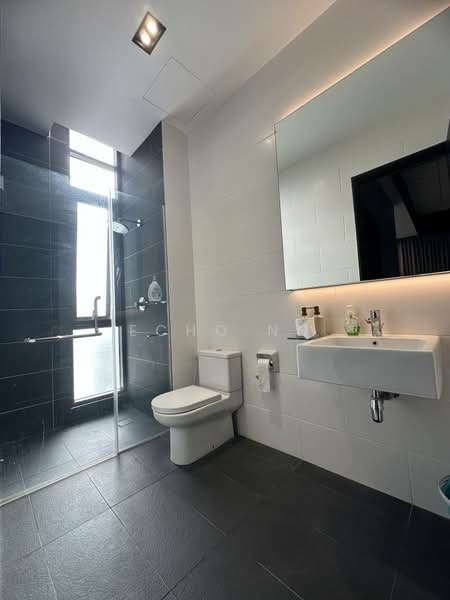 Kondominium untuk Dijual di Dua Menjalara - Echo Ng - Bathroom - PropertyGuru.com.my