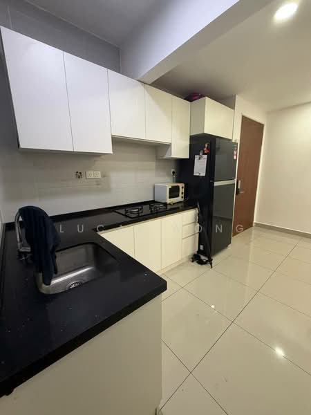 Servis Apartment untuk Dijual di Larkin Heights - Lucas Wong - Kitchen - PropertyGuru.com.my