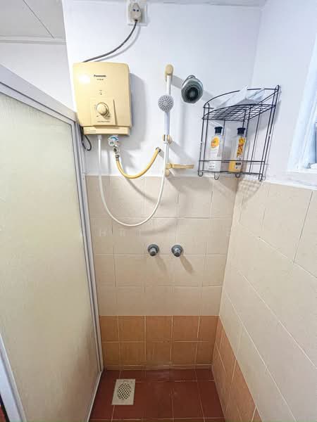 Kondominium untuk Disewa di Koi Tropika - Chris Lee - Bathroom - PropertyGuru.com.my