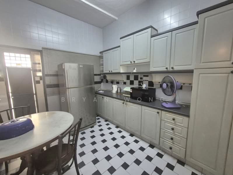 Rumah Teres 2-Tingkat untuk Dijual di SS 21, Damansara Utama (Petaling Jaya) - Bryan Wong - Kitchen - PropertyGuru.com.my