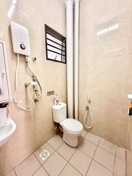 Apartment for Sale at Vesta View - Baxter Lim - Bathroom - PropertyGuru.com.my