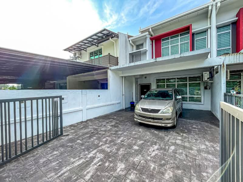2-storey Terraced House for Sale in Puncak Alam (Selangor) - Amzar Faiz - Exterior - PropertyGuru.com.my