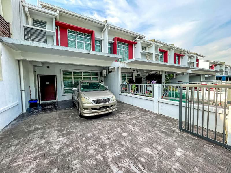 2-storey Terraced House for Sale in Puncak Alam (Selangor) - Amzar Faiz - Exterior - PropertyGuru.com.my