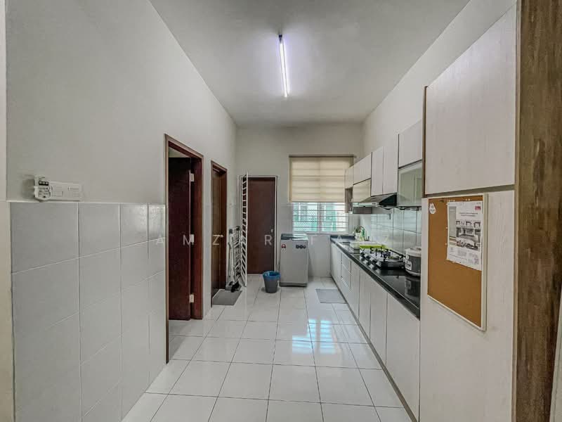 2-storey Terraced House for Sale in Puncak Alam (Selangor) - Amzar Faiz - Kitchen - PropertyGuru.com.my