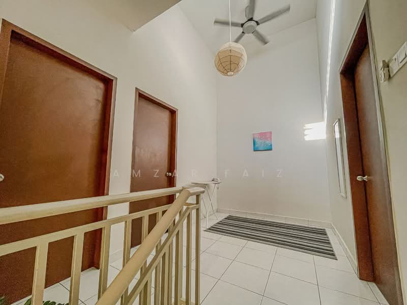 2-storey Terraced House for Sale in Puncak Alam (Selangor) - Amzar Faiz - Corridor - PropertyGuru.com.my