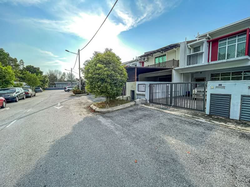 2-storey Terraced House for Sale in Puncak Alam (Selangor) - Amzar Faiz - Exterior - PropertyGuru.com.my