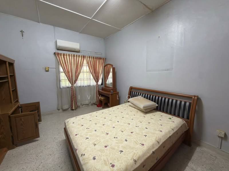 Rumah Berkembar untuk Dijual di Taman Sentosa (Johor Bahru) - Ivy Low - Bedroom - PropertyGuru.com.my