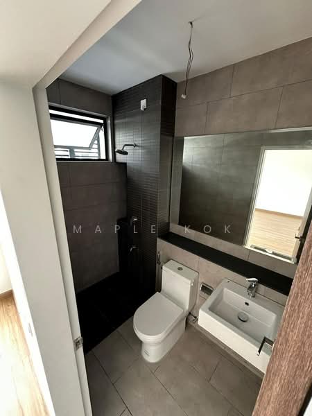 Rumah Teres 2 Tingkat untuk Dijual di Shah Alam (Selangor) - Maple Kok - Bathroom - PropertyGuru.com.my