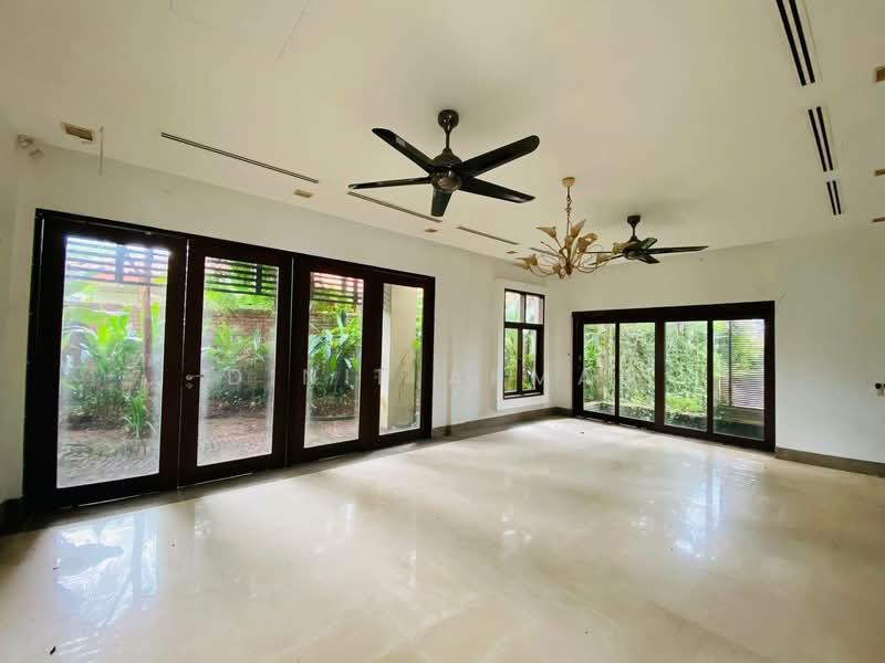 Rumah Banglo untuk Dijual di Shah Alam (Selangor) - Dinie Akmal - Living Room - PropertyGuru.com.my