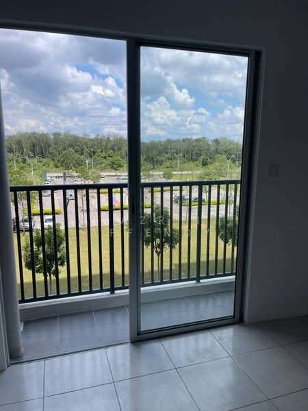 Pangsapuri untuk Disewa di Kita Ria @ Cybersouth - Nazrin Affendy - Balcony - PropertyGuru.com.my