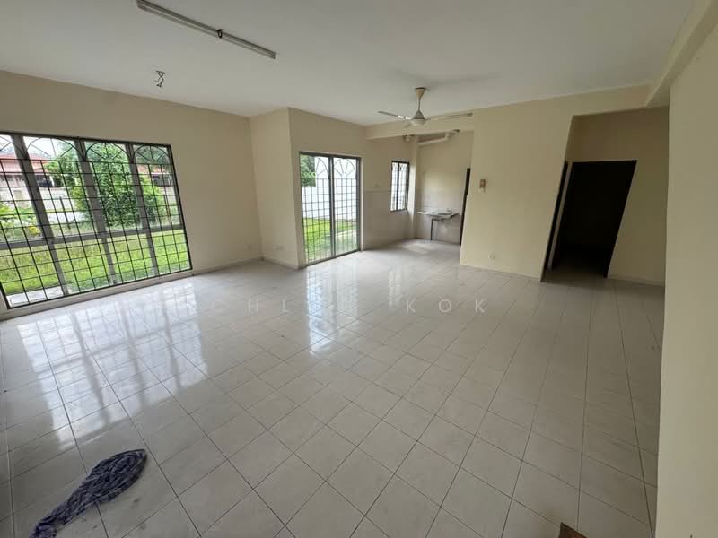 Cluster House for Sale in Rawang (Selangor) - Chloe Kok - Living Room - PropertyGuru.com.my