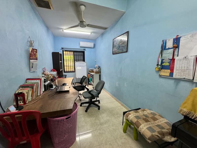 2-storey Terraced House for Sale in Taman Pulai Utama (Skudai) - Alan Lee - Study - PropertyGuru.com.my