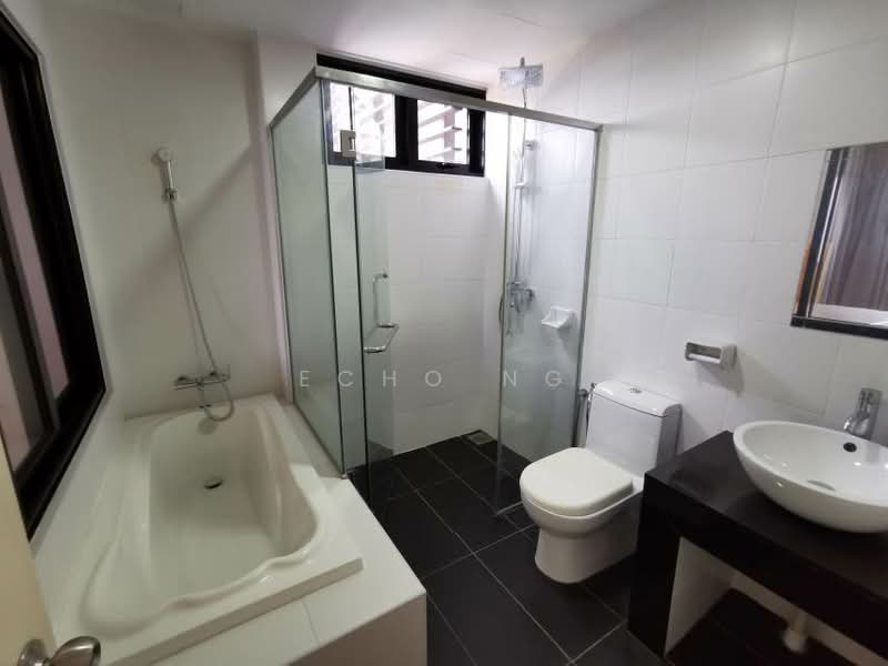 Condominium for Rent at Encorp Strand Residence - Echo Ng - Bathroom - PropertyGuru.com.my