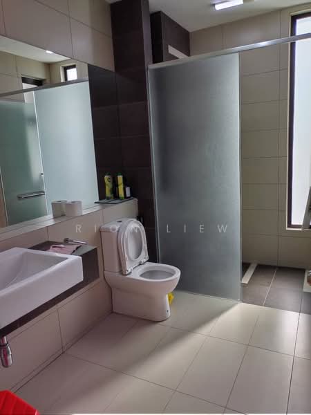 Rumah Teres 2 Tingkat untuk Dijual di Kajang (Selangor) - Rion Liew - Bathroom - PropertyGuru.com.my