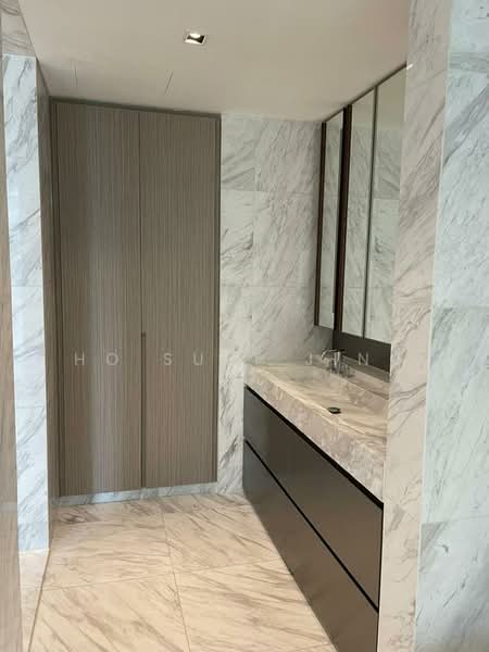 Servis Apartment untuk Disewa di Le Nouvel KLCC - Ho Suet Jing - Bathroom - PropertyGuru.com.my