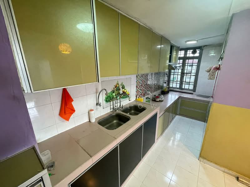 Flat for Sale at Rumah Pangsa Permas Jaya - Ivy Low - Kitchen - PropertyGuru.com.my