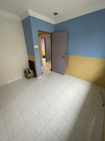 Flat for Sale at Rumah Pangsa Permas Jaya - Ivy Low - Interior - PropertyGuru.com.my