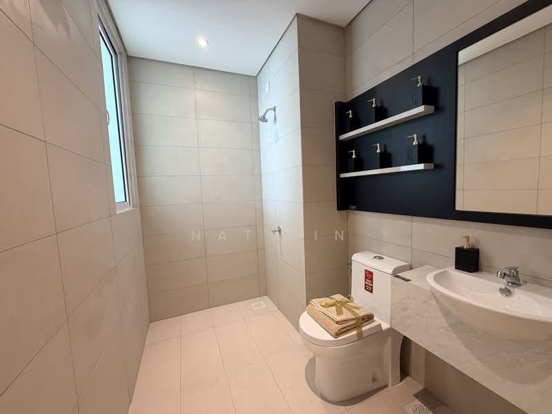 Service Residence for Sale at Vista Tiara (MBW Bay) - Nat Sin - Bathroom - PropertyGuru.com.my