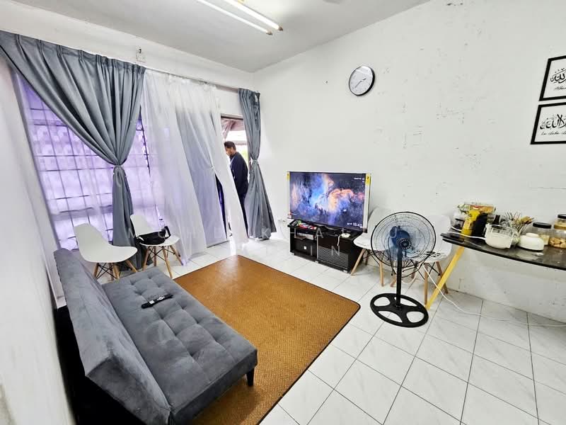 Apartment for Sale at Vista Impiana - Mohd Khairul Amilin - Living Room - PropertyGuru.com.my